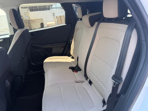 Used 2022 Ford Escape SE FWD image 26