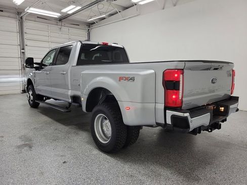 Used 2023 Ford F350 Lariat w/ Lariat Ultimate Package image 4