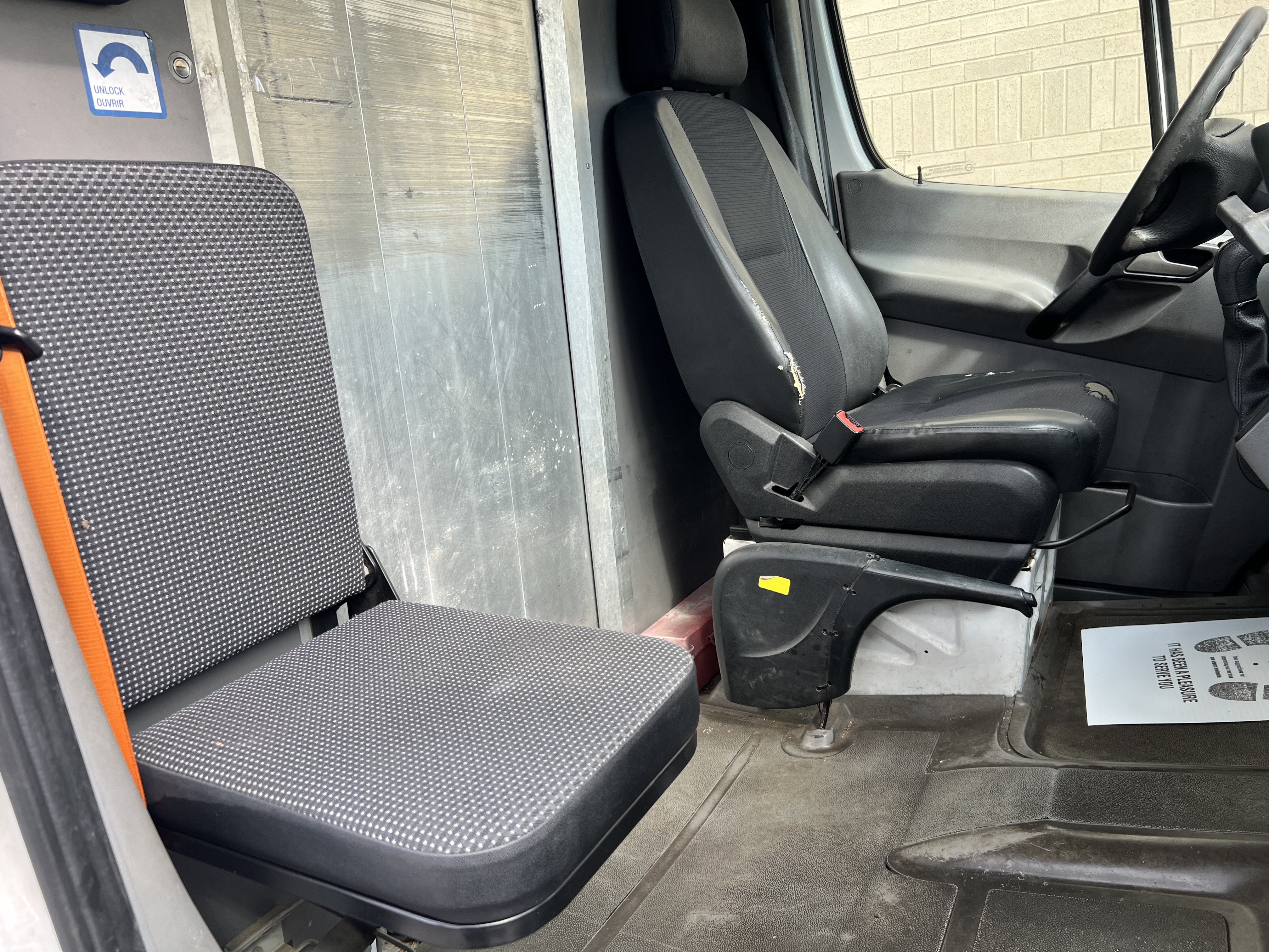 Used 2011 Mercedes-Benz Sprinter 2500 image 13