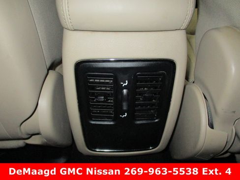 Used 2020 Jeep Grand Cherokee Laredo image 31