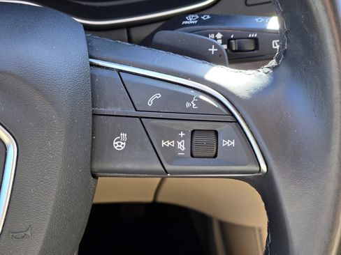 Used 2023 Audi Q5 e Premium Plus w/ Premium Plus Package image 18