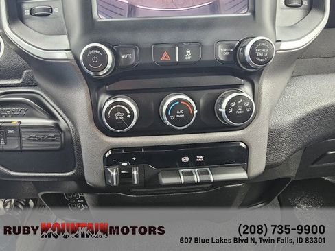 Used 2022 RAM 3500 Big Horn AWD/4WD image 27