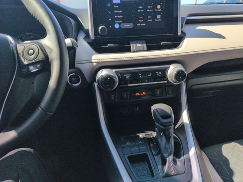 Used 2024 Toyota RAV4 XLE image 17