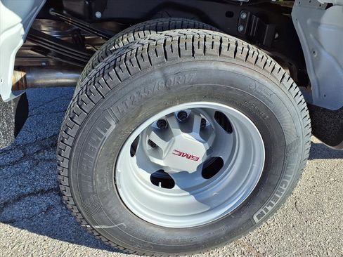 New 2026 GMC Sierra 3500 Pro w/ Convenience Package image 26