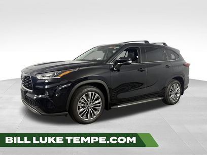 Used 2024 Toyota Highlander Platinum