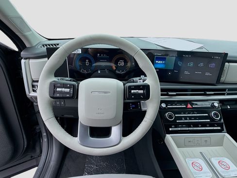 New 2026 Hyundai Santa Fe SE FWD image 8