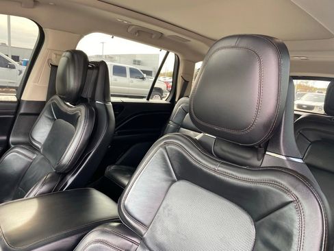 Used 2022 Lincoln Aviator Reserve w/ Equipment Group 201A image 21