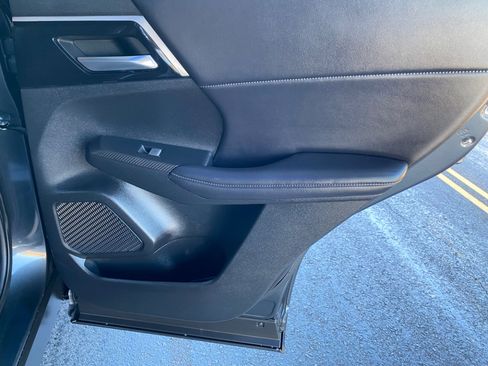 Used 2024 Mitsubishi Outlander SE Black Edition image 42