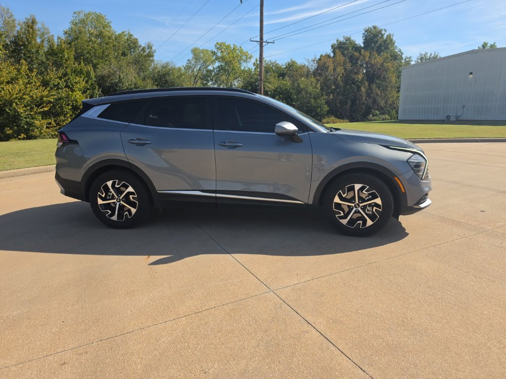 Used 2025 Kia Sportage EX w/ Premium Package FWD image 7