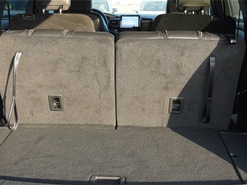 Used 2023 Ford Explorer ST-Line w/ Class IV Trailer Tow Package image 13