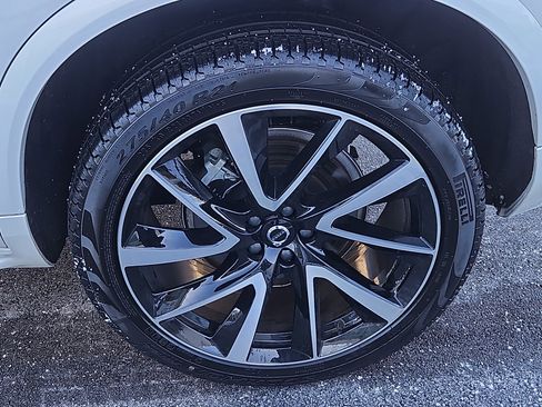 Used 2025 Volvo XC90 B6 Plus w/ Protection Package image 30