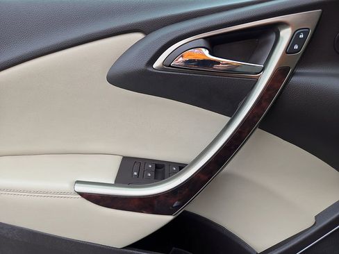Used 2015 Buick Verano Leather FWD image 13