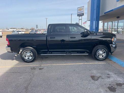Used 2024 RAM 2500 Tradesman w/ Chrome Appearance Group image 8