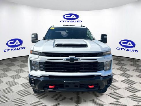 Used 2024 Chevrolet Silverado 2500 Custom w/ Custom Value Package AWD/4WD image 10