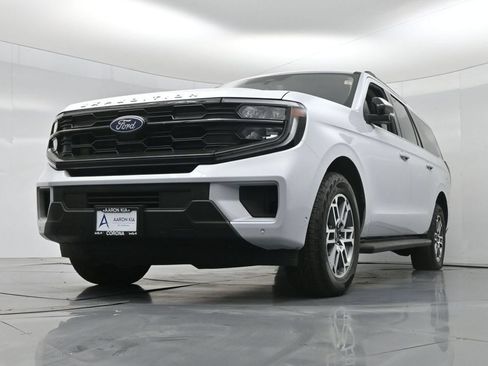 Used 2025 Ford Expedition Max Active AWD/4WD image 51