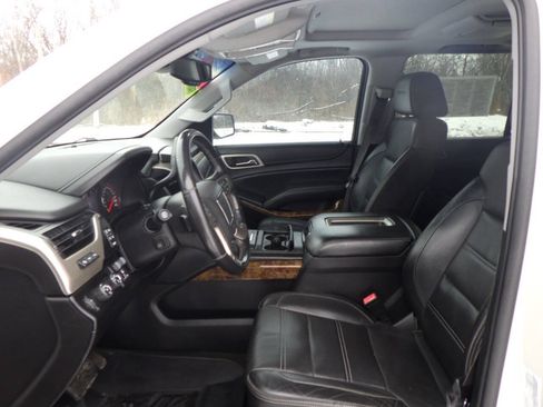 Used 2015 GMC Yukon Denali AWD/4WD image 9