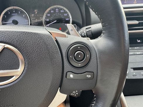 Used 2015 Lexus IS 250 RWD image 12
