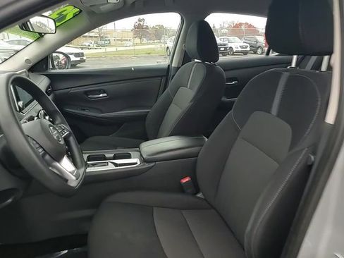 Used 2023 Nissan Sentra SV image 10