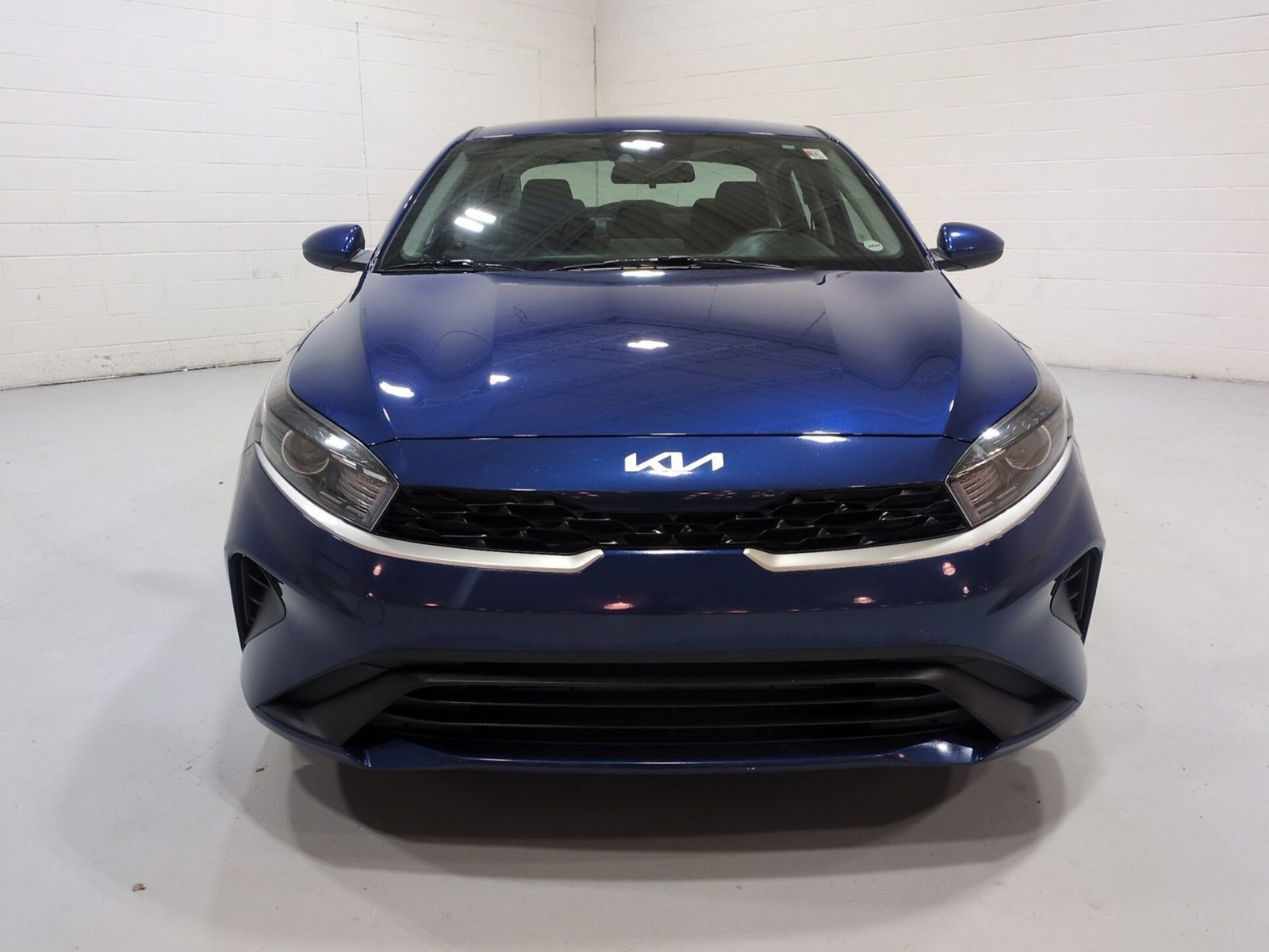 Certified 2024 Kia Forte LXS FWD image 8