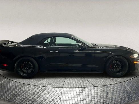 Used 2020 Ford Mustang Premium image 9