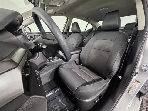 Used 2024 Nissan Altima 2.5 SV FWD image 25