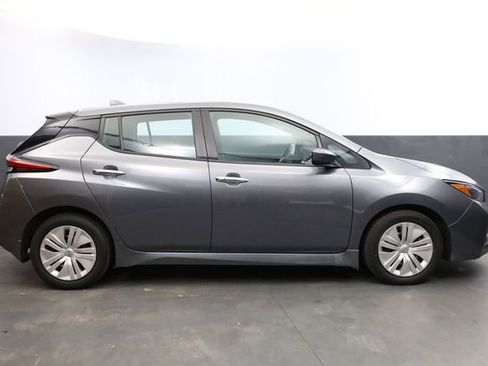 Used 2024 Nissan Leaf S image 3