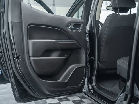 Used 2019 Chevrolet Colorado LT w/ LT Convenience Package AWD/4WD image 40