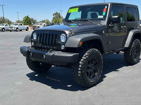 Used 2017 Jeep Wrangler Sport AWD/4WD image 7