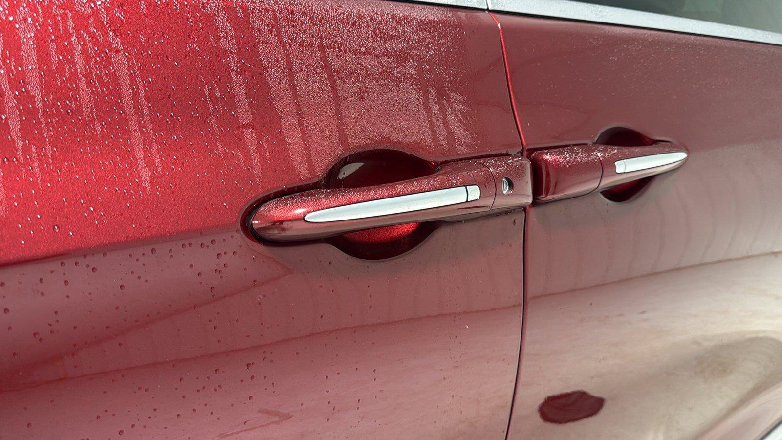 Used 2023 Chrysler Pacifica Pinnacle FWD image 35