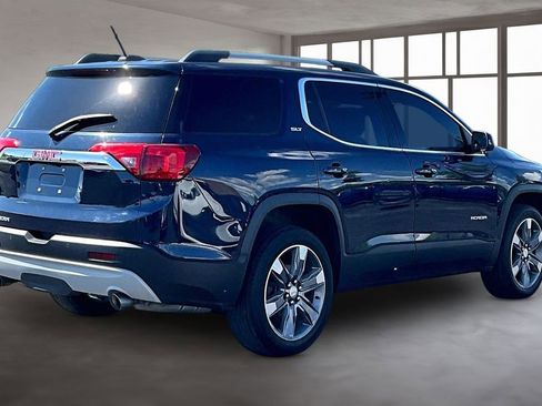 Used 2017 GMC Acadia SLT FWD image 3