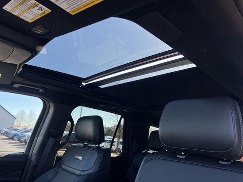 Used 2025 Ford Expedition Max Platinum w/ Stealth Performance Package image 21