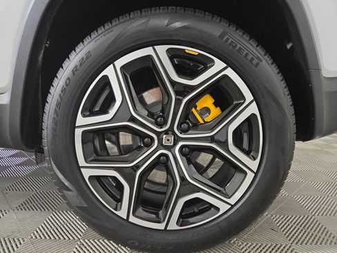 Used 2024 Rivian R1S Adventure AWD/4WD image 10