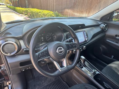 Used 2023 Nissan Kicks SV FWD image 21