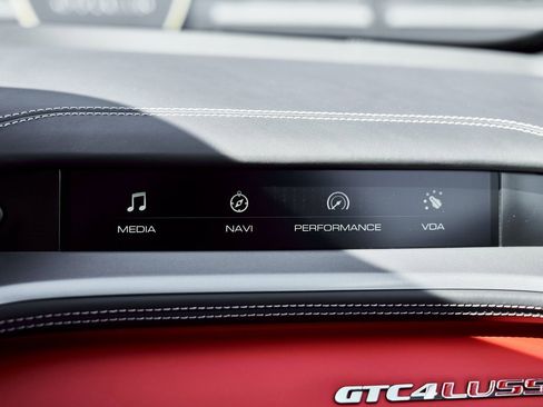 Used 2020 Ferrari GTC4Lusso V12 image 81