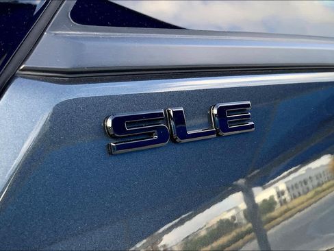 Used 2020 GMC Terrain SLE w/ Driver Convenience Package FWD image 10