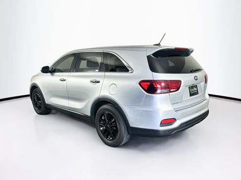 Used 2020 Kia Sorento L FWD image 5