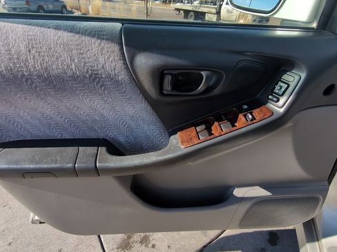 Used 2001 Subaru Forester S image 11