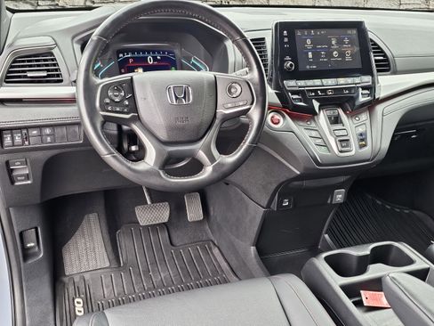 Used 2024 Honda Odyssey Sport image 18