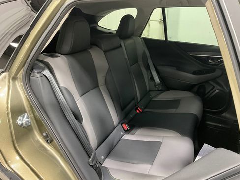 Used 2025 Subaru Outback Onyx Edition AWD/4WD image 23