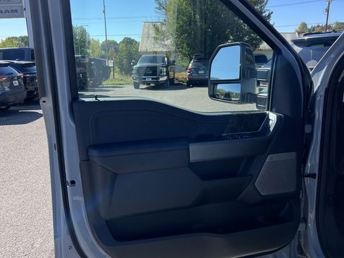 New 2026 Ford F350 Lariat w/ Black Appearance Package image 20
