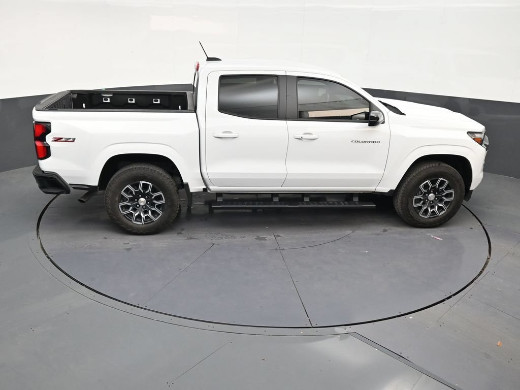 Used 2026 Chevrolet Colorado Z71 AWD/4WD image 17