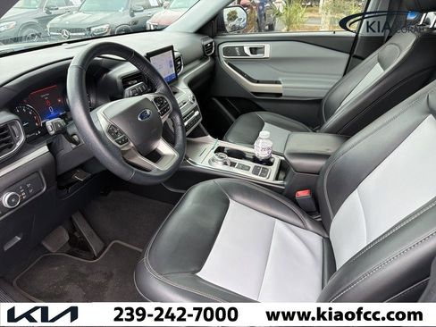 Used 2022 Ford Explorer XLT w/ Equipment Group 202A image 2