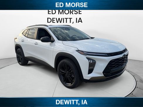 New 2026 Chevrolet Trax ACTIV w/ Sunroof Package FWD image 7