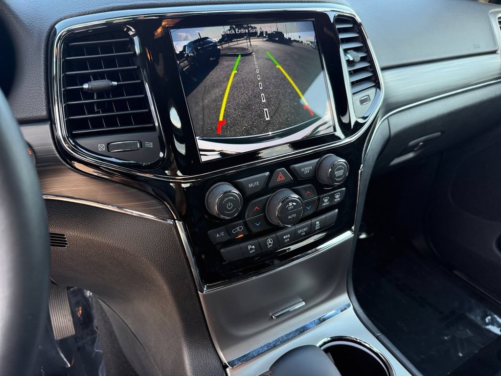 Used 2019 Jeep Grand Cherokee Limited w/ Trailer Tow Group IV AWD/4WD image 19