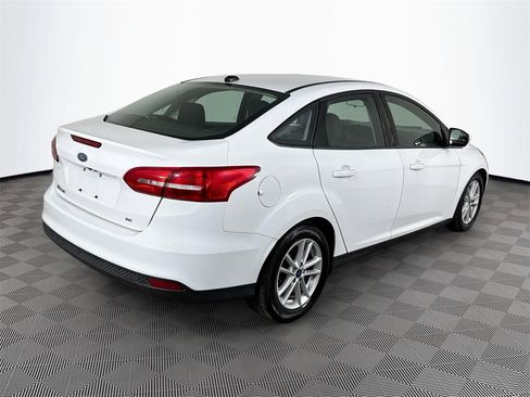 Used 2017 Ford Focus SE w/ Cold Weather Package image 8