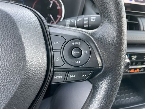 Used 2024 Toyota RAV4 XLE image 18