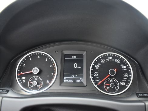 Used 2016 Volkswagen Tiguan SE image 5