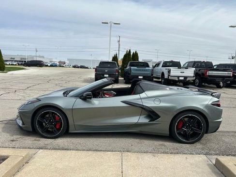 Used 2024 Chevrolet Corvette Stingray Premium Conv w/ Z51 Performance Package RWD image 7
