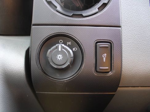 Used 2015 Ford F250 XL image 29