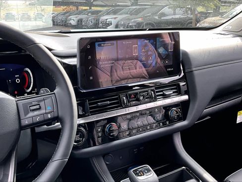 New 2026 Nissan Pathfinder Platinum w/ Accent Package image 6